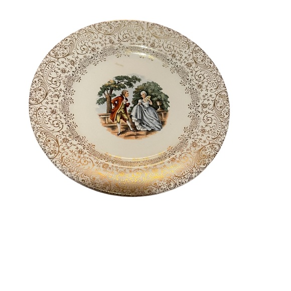 Royal China Inc. Warranted 22K Gold Colonial Gold Small Decorative Plate - Picture 1 of 4